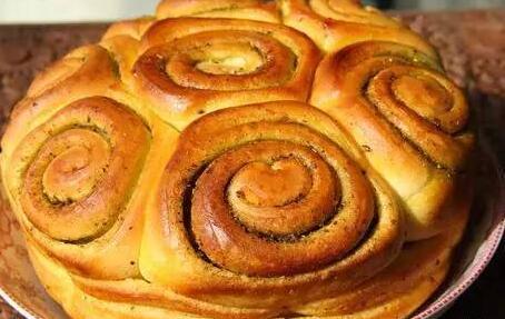 青海，世界屋脊的壮美画卷